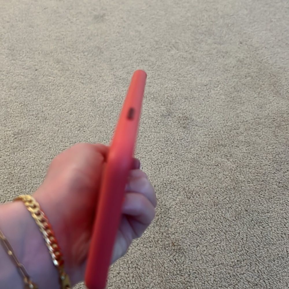 Apple Red Leather Phone Case - Picture 6 of 7